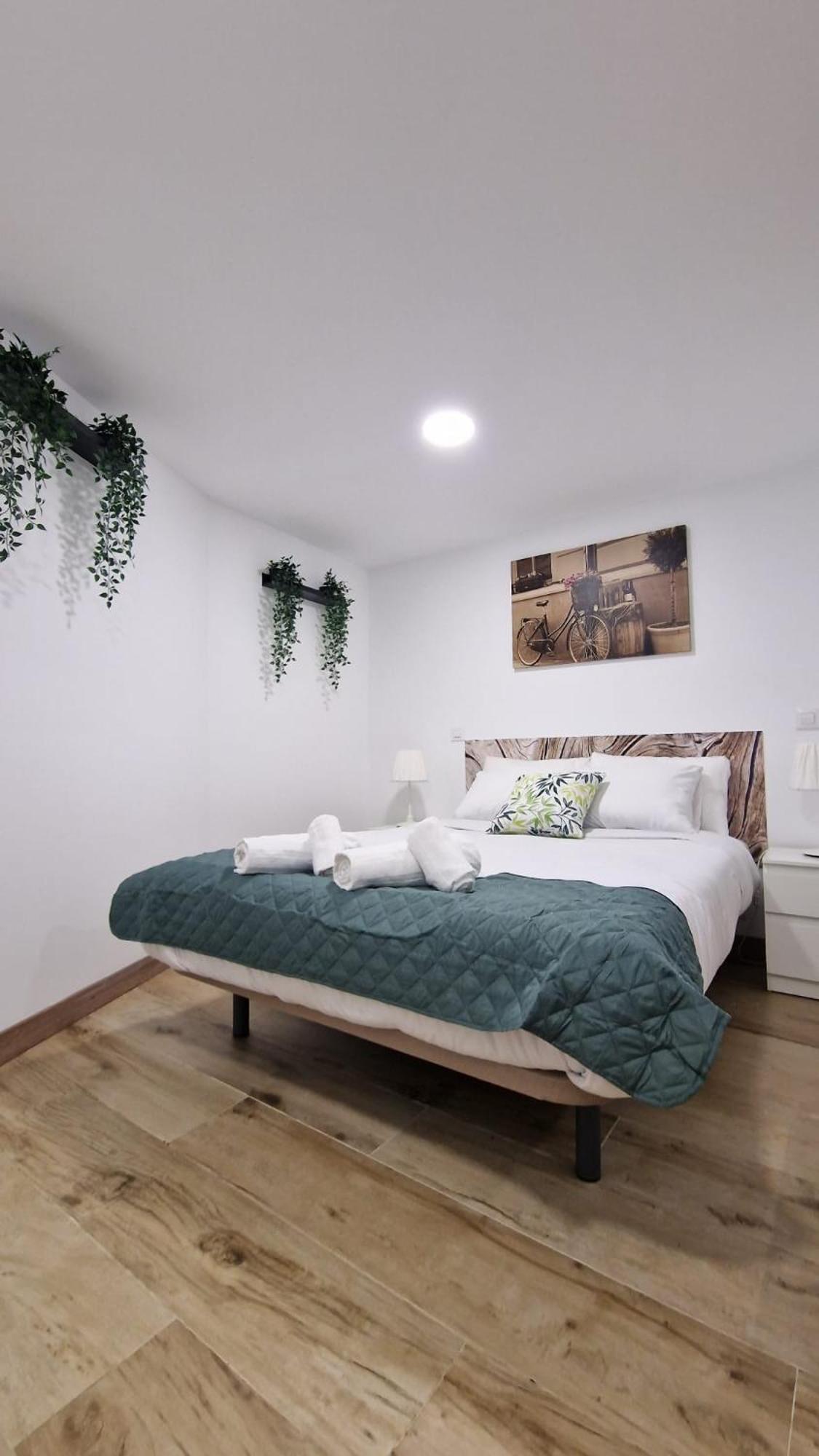 Almendrales Apartment Madrid Exterior photo